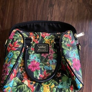 Loungefly Pokémon Tropical Floral Tote - Black Multi